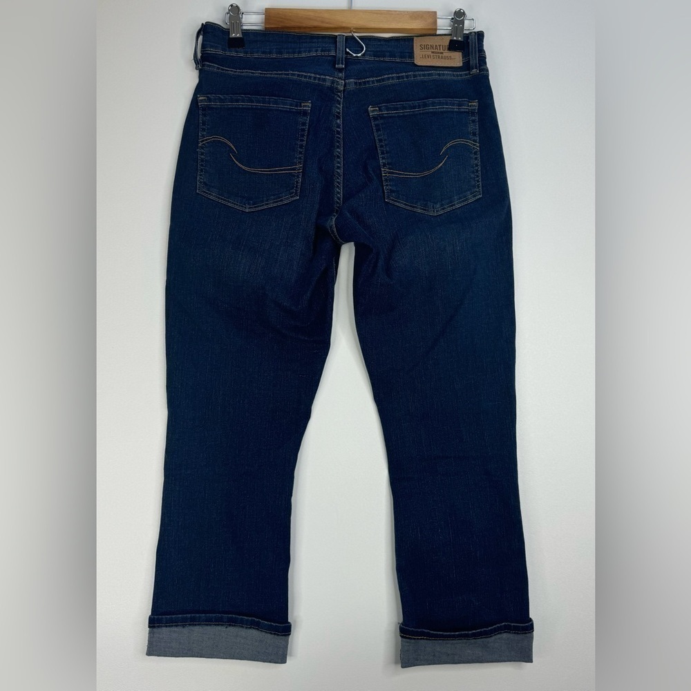 Levi’s Gold Signature Mid Rise Stretch Cuffed Capri Jeans Size 27/4 - Picture 2 of 8